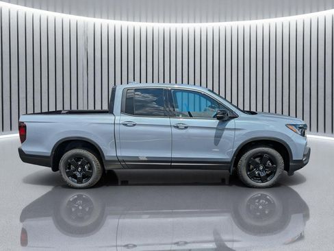 New 2026 Honda Ridgeline Black Edition image 3