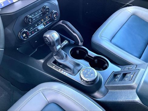 Used 2023 Ford Bronco Outer Banks image 17