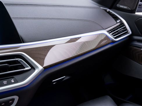 Certified 2023 BMW X5 M50i w/ Climate Comfort Package AWD/4WD image 32