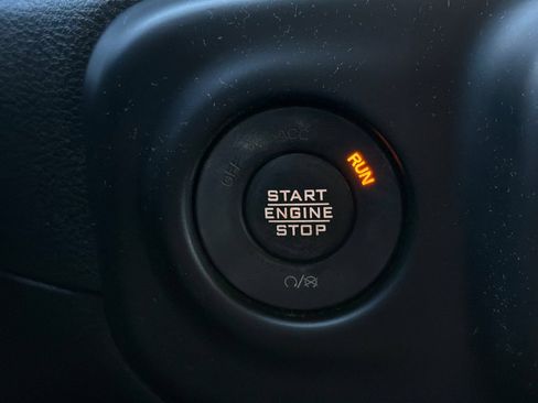 Used 2023 Jeep Wrangler Unlimited Sahara AWD/4WD image 26