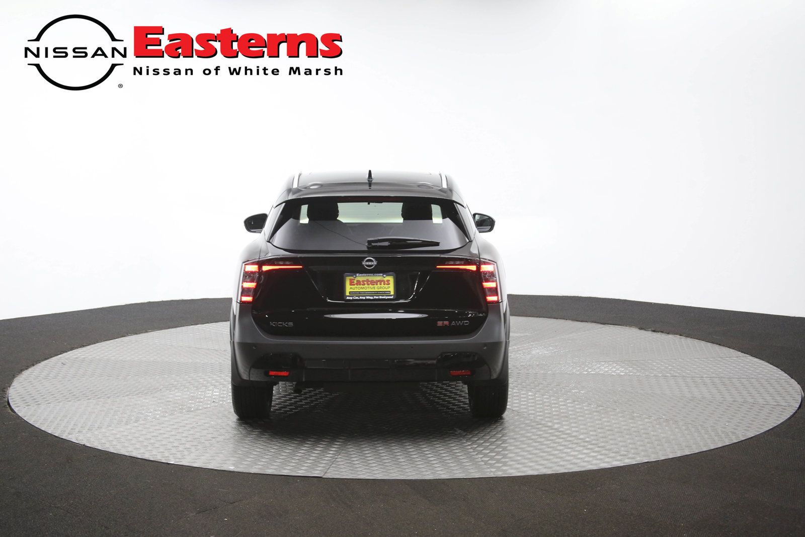 Used 2026 Nissan Kicks SR w/ SR Premium Package AWD/4WD image 40