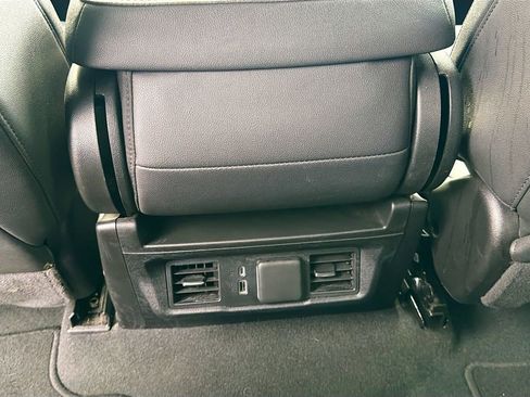 Used 2024 GMC Sierra 1500 SLT image 21