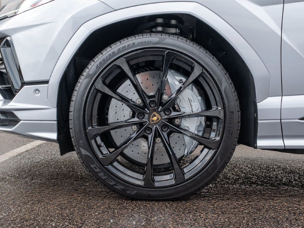 Used 2024 Lamborghini Urus S AWD/4WD image 8