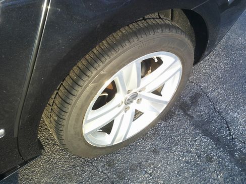 Used 2014 Volkswagen CC Sport image 8