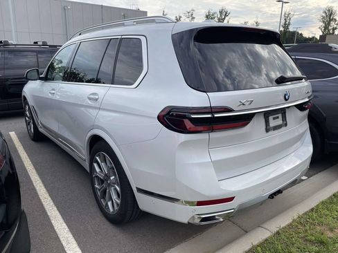 Used 2025 BMW X7 xDrive40i AWD/4WD image 3