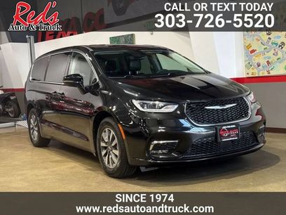 Used 2024 Chrysler Pacifica Limited