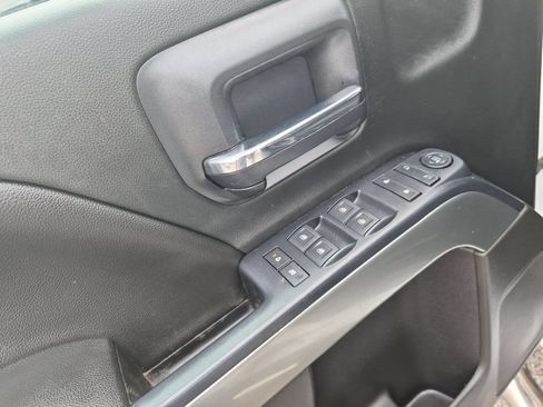Used 2018 Chevrolet Silverado 1500 LT AWD/4WD image 37