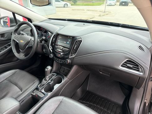 Used 2016 Chevrolet Cruze Premier FWD image 27