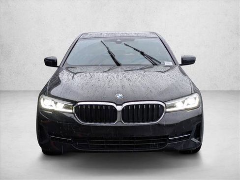 Used 2023 BMW 530i xDrive w/ Premium Package image 2