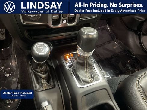 Used 2021 Jeep Wrangler Unlimited Sahara AWD/4WD image 21