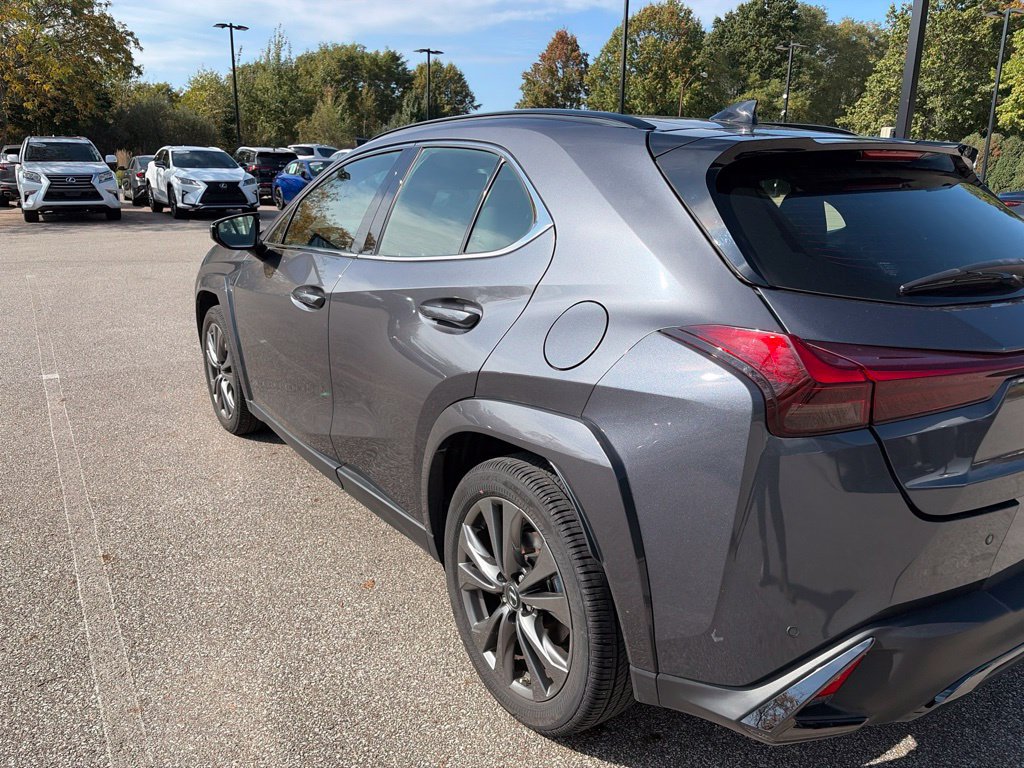 Used 2024 Lexus UX 250h F Sport AWD/4WD image 8