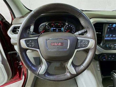 Used 2018 GMC Acadia SLT image 9