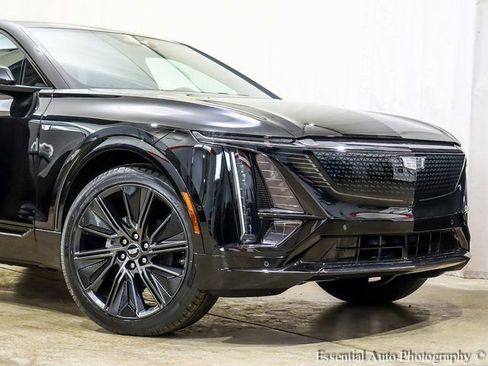 New 2025 Cadillac Lyriq Sport w/ LPO, Floor Liner Package image 2