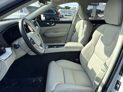 New 2026 Volvo XC60 B5 Ultra w/ Protection Package Premier AWD/4WD image 10