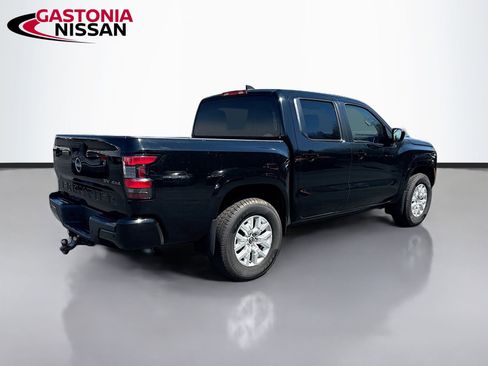 Used 2022 Nissan Frontier SV w/ Technology Package image 9