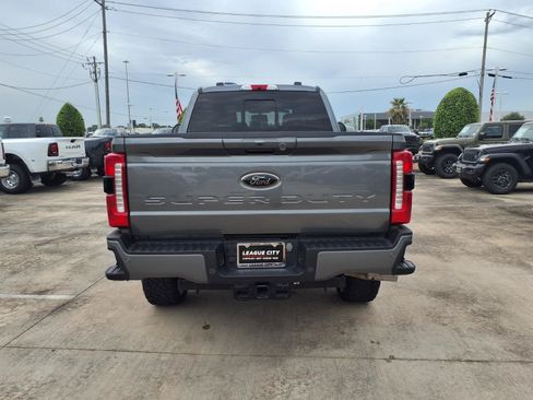 Used 2024 Ford F250 Lariat w/ Black Appearance Package AWD/4WD image 6
