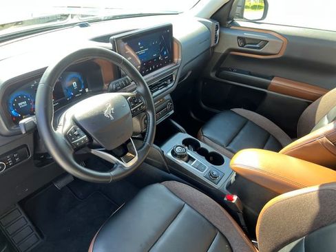 Used 2025 Ford Bronco Sport Outer Banks w/ Outer Banks Tech Package+ AWD/4WD image 18