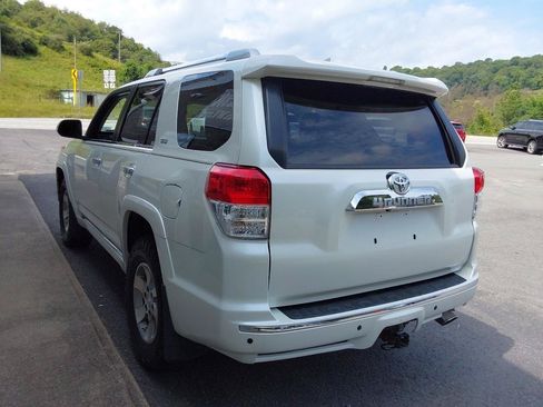 Used 2013 Toyota 4Runner SR5 w/ Premium Pkg AWD/4WD image 6
