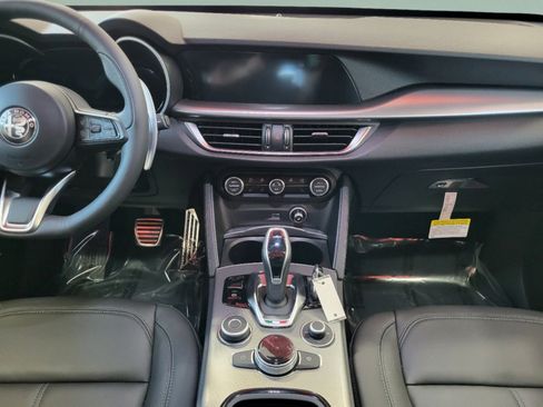 New 2025 Alfa Romeo Stelvio Sprint AWD/4WD image 42