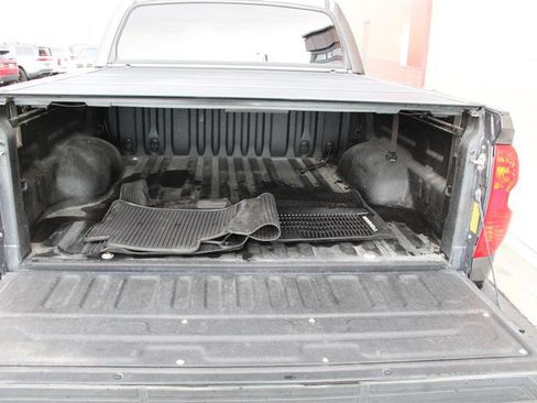 Used 2019 Toyota Tundra Platinum image 32