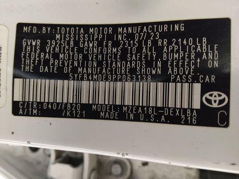 Used 2023 Toyota Corolla LE image 33