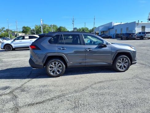 Used 2022 Toyota RAV4 Limited AWD/4WD image 14