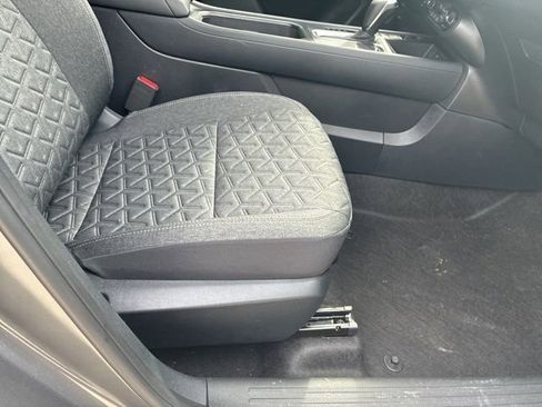 Used 2026 Nissan Kicks SV image 11