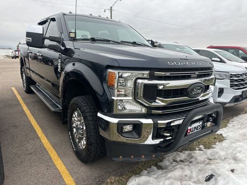 Used 2022 Ford F250 XLT w/ XLT Premium Package image 2