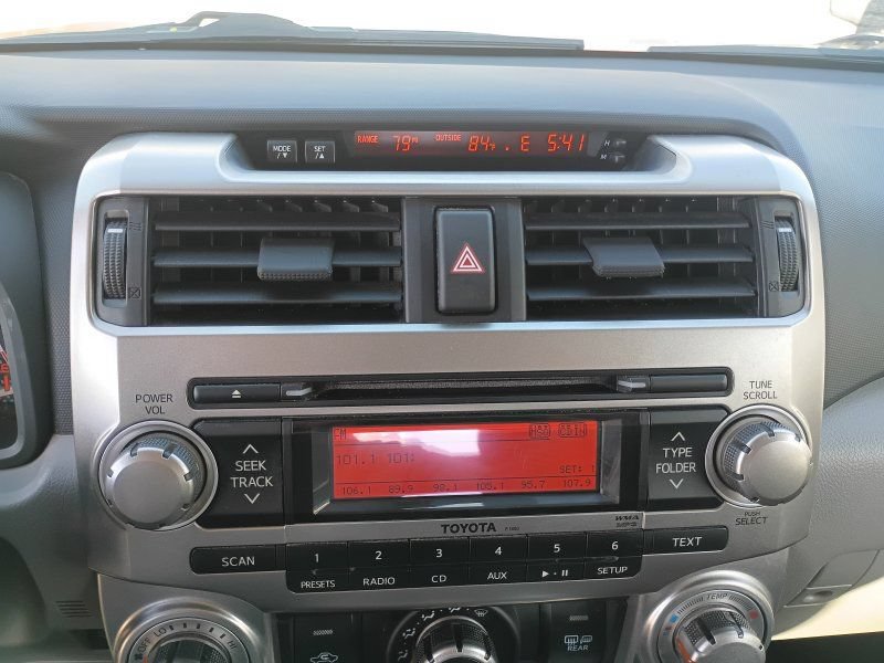Used 2013 Toyota 4Runner SR5 AWD/4WD image 10