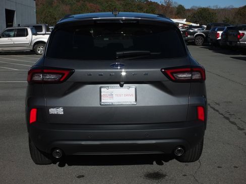 New 2026 Ford Escape ST-Line w/ Tech Pack #1 FWD image 11