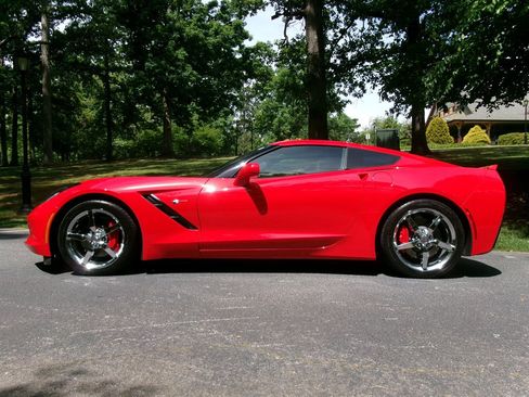 Used 2014 Chevrolet Corvette Stingray Coupe w/ 2LT Preferred Equipment Group RWD image 8
