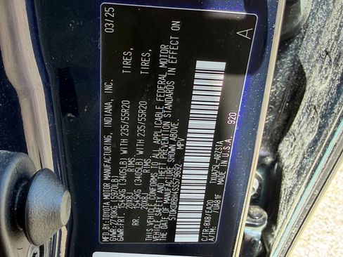 Used 2025 Toyota Highlander XSE AWD/4WD image 32