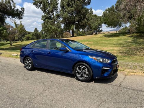 Used 2021 Kia Forte LXS FWD image 7