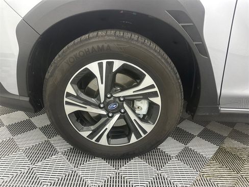 Used 2024 Subaru Crosstrek 2.0i Premium image 12