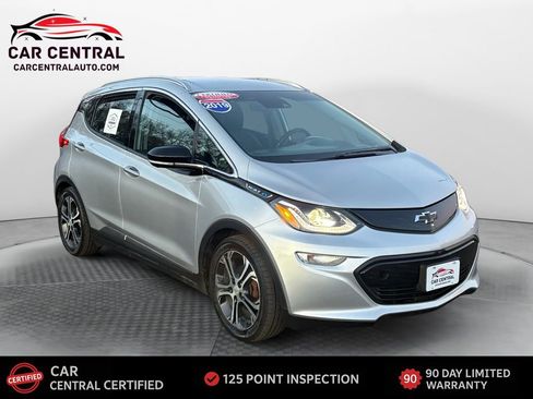 Used 2019 Chevrolet Bolt Premier w/ Infotainment Package image 7