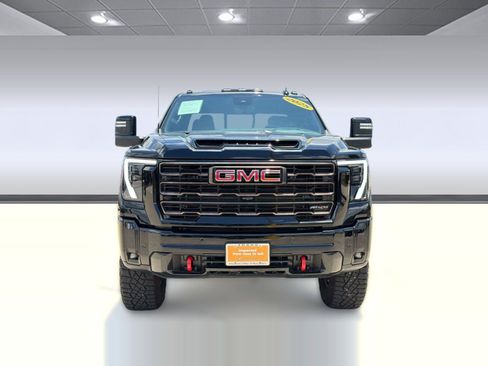 Used 2025 GMC Sierra 2500 AT4X AWD/4WD image 6