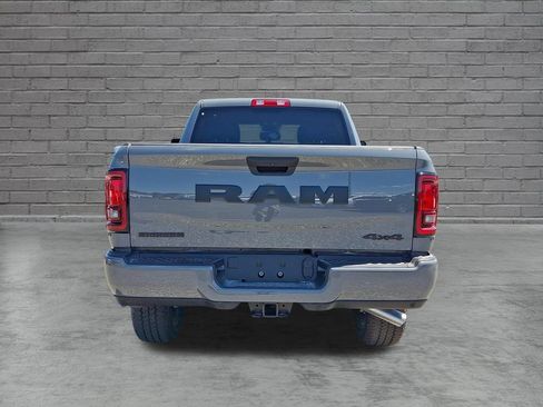 New 2026 RAM 2500 Big Horn AWD/4WD image 6