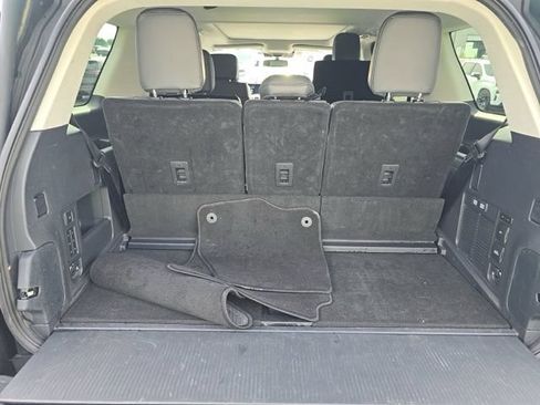 Used 2025 Ford Expedition Active AWD/4WD image 14