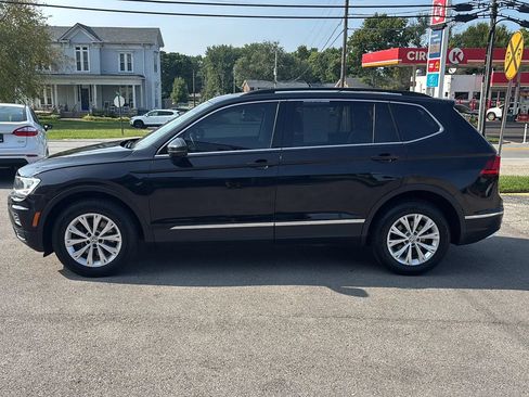 Used 2018 Volkswagen Tiguan SE w/ Panoramic Sunroof Package AWD/4WD image 7