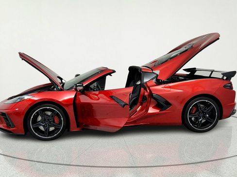Used 2021 Chevrolet Corvette Stingray Preferred Cpe w/ Z51 Performance Package RWD image 9