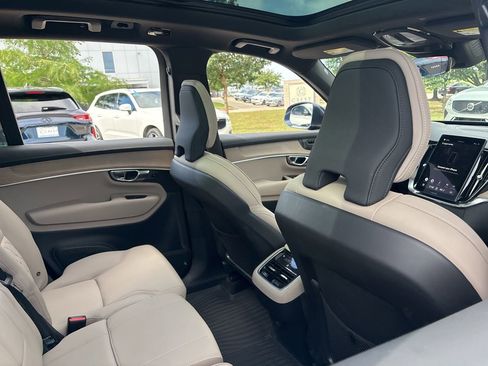 Certified 2026 Volvo XC90 B6 Plus w/ Protection Package Premier AWD/4WD image 12