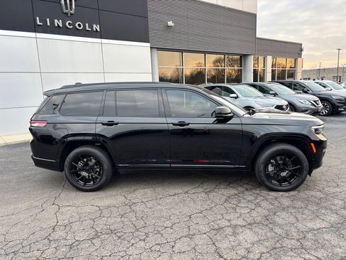 Used 2025 Jeep Grand Cherokee L Summit image 8