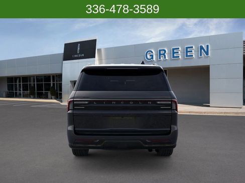 New 2026 Lincoln Navigator L Reserve AWD/4WD image 5