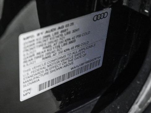 Used 2025 Audi Q7 3.0T Premium Plus w/ Premium Plus Package image 27