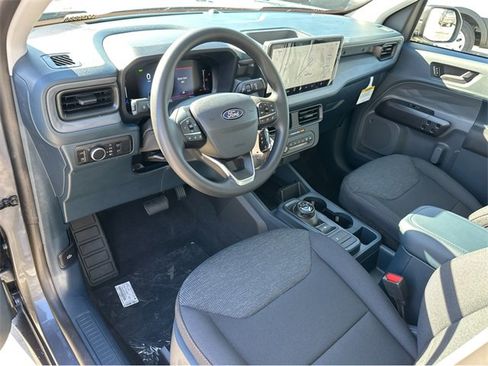 New 2025 Ford Maverick XL image 7
