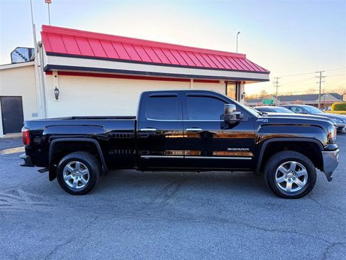 Used 2016 GMC Sierra 1500 SLT w/ Suspension Package, Off-Road image 5