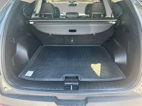Used 2024 Hyundai Tucson Limited AWD/4WD image 19