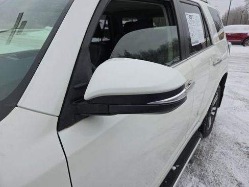 Used 2015 Toyota 4Runner Limited image 19