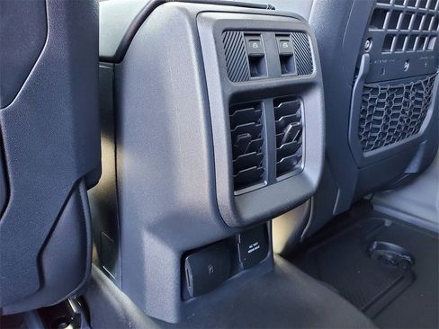 New 2025 Ford Bronco Badlands image 25