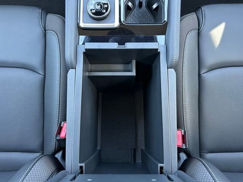 New 2026 Nissan Pathfinder SL AWD/4WD image 19